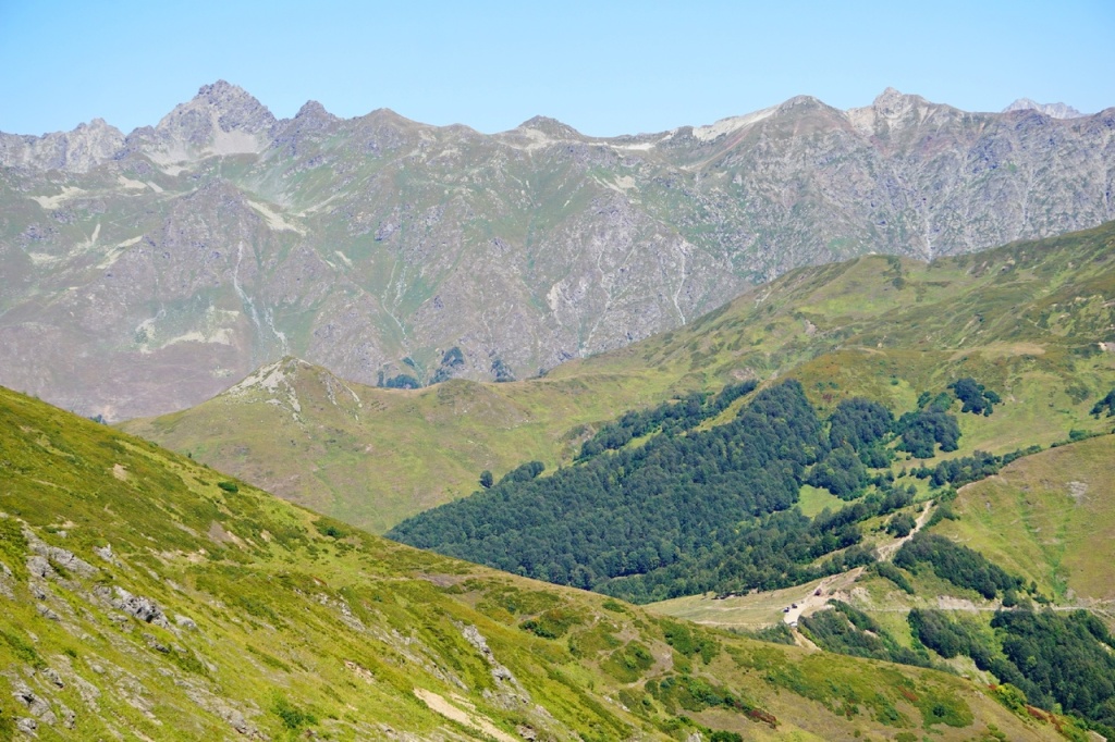 Перевал Пыв сверху.jpg