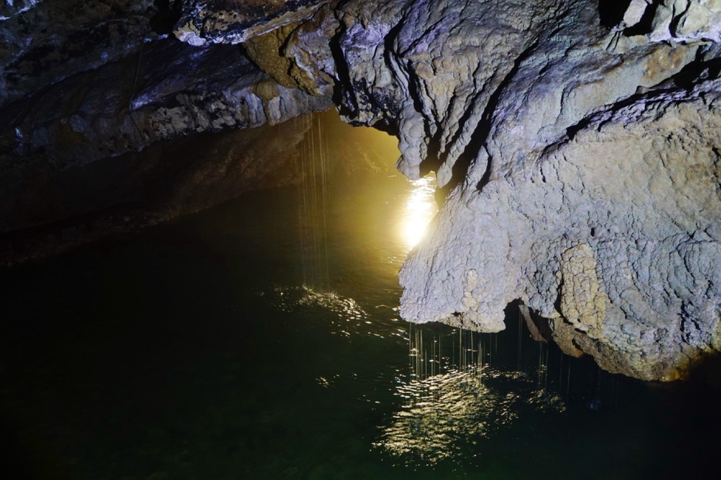 пещера Хабю.jpg