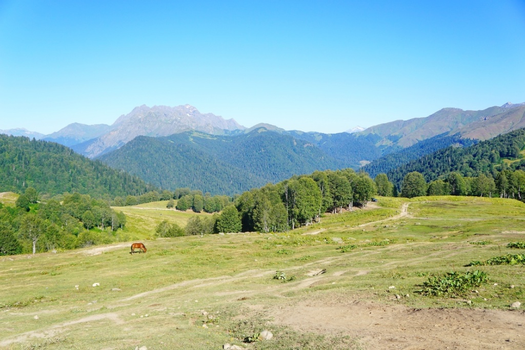 Виды с перевала Анчхо.jpg