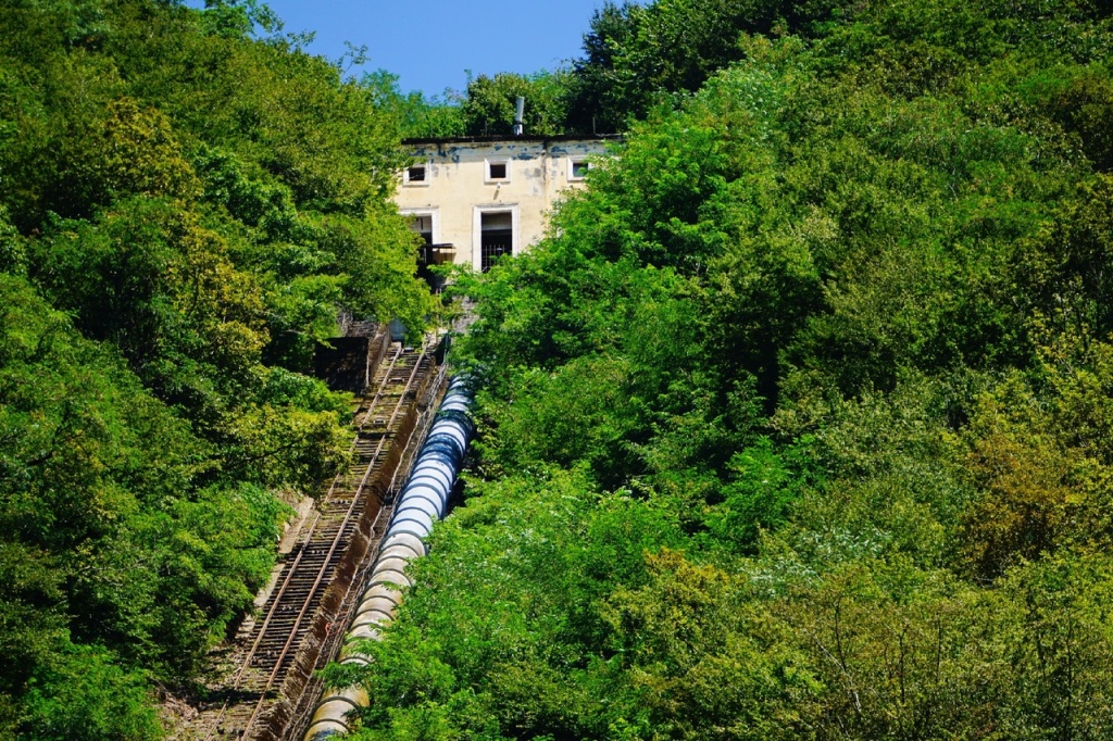 СухумГЭС Восточная Гумиста.jpg