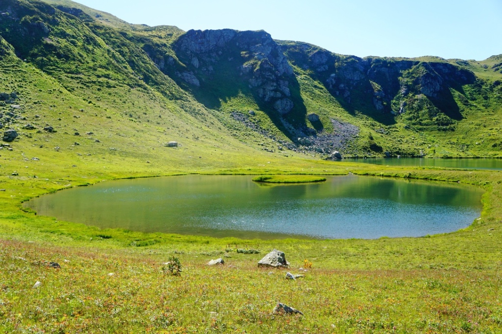 Долина Семи озер озеро Столовое.jpg