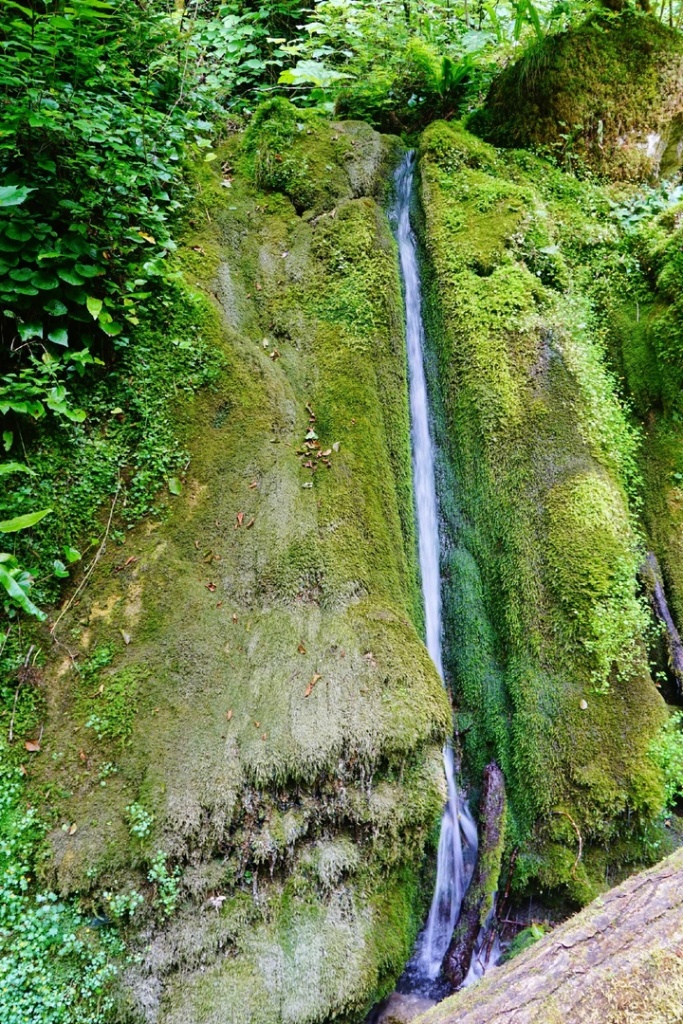 Багатский водопад вторая ступень.jpg
