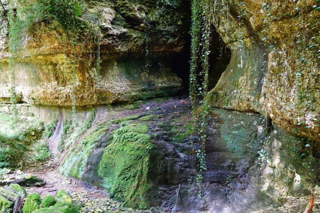 Пещера Уаз-абаа.jpg