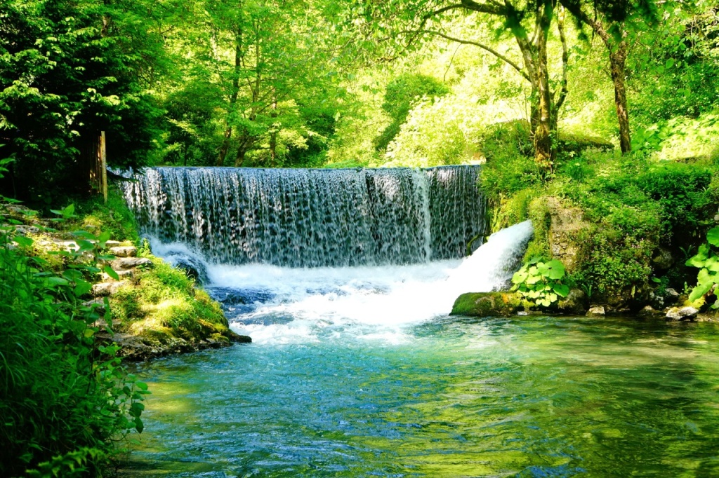 Верхний Афонский водопад.jpg